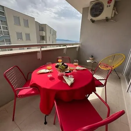 Apartment Sunny Holidays - 2 Bedrooms *